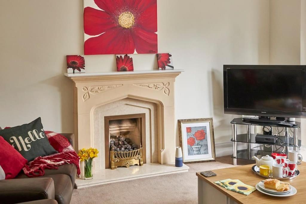 Comfy Big 7 Bedroom Townhouse Χαρογκέιτ Εξωτερικό φωτογραφία