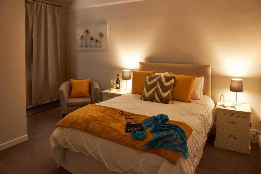 Comfy Big 7 Bedroom Townhouse Χαρογκέιτ Εξωτερικό φωτογραφία