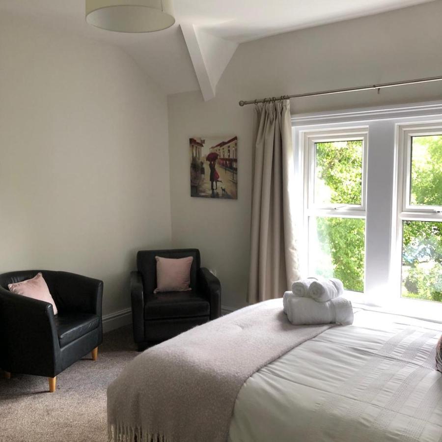 Comfy Big 7 Bedroom Townhouse Χαρογκέιτ Εξωτερικό φωτογραφία